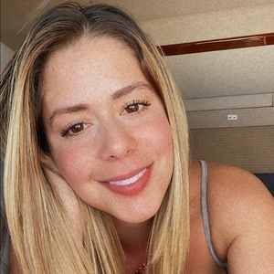 Meet your Posher, Vanessa